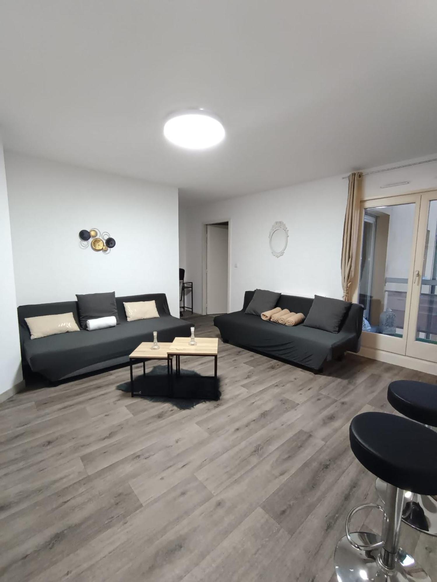 Апартаменты Douillet-Kanamappart-Euroairport Сен-Луи Экстерьер фото
