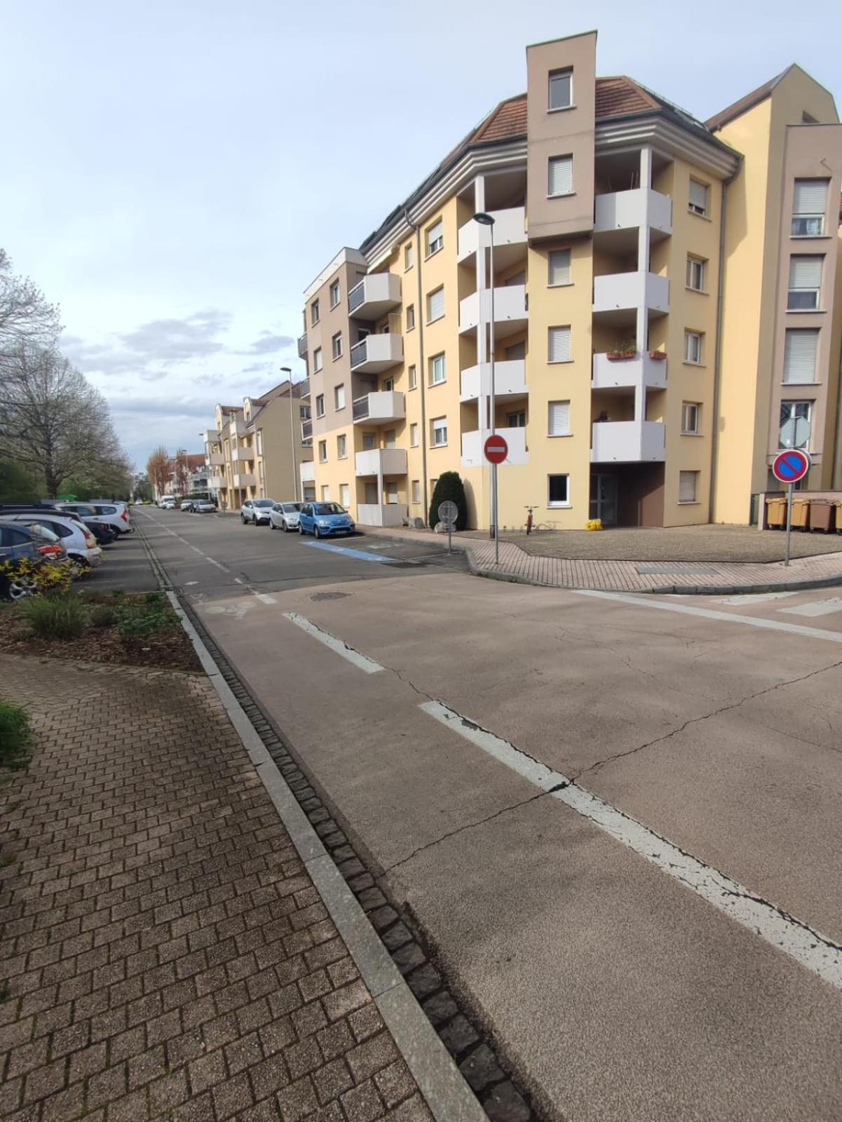 Апартаменты Douillet-Kanamappart-Euroairport Сен-Луи Экстерьер фото